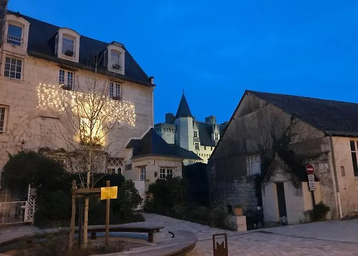 Le Logis Des Diligences - Vue Sur Le Chateau Дом отдыха Монтзоро