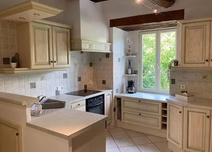 Le Logis Des Diligences - Vue Sur Le Chateau Дом отдыха