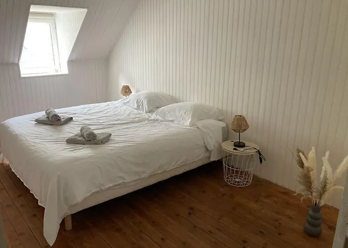 Le Logis Des Diligences - Vue Sur Le Chateau Дом отдыха Монтзоро