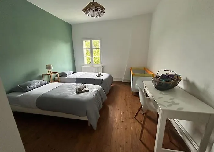 Le Logis Des Diligences - Vue Sur Le Chateau Дом отдыха *